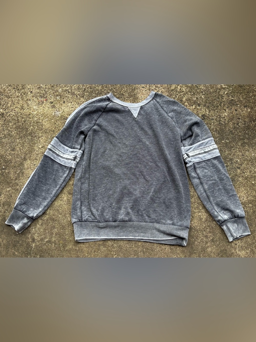Z Supply Gray Washed Crewneck Sweatshirt